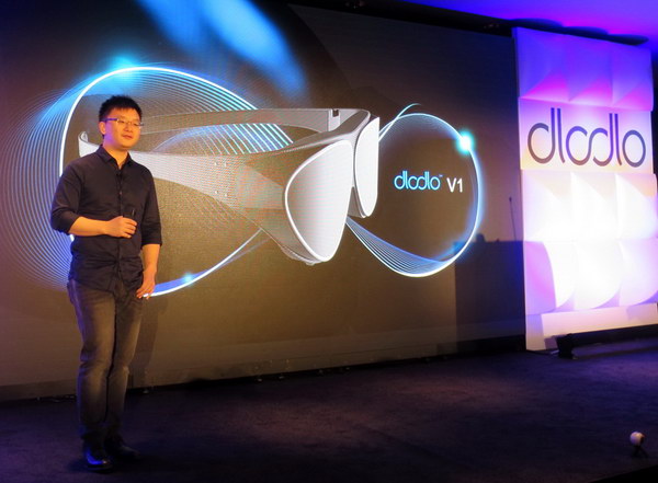 Dlodlo VR Intro CEO resize