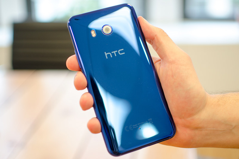 HTC U11 scaled