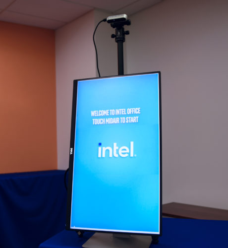 Intel RealSense Touchless Control Software (TCS), when combined with an Intel RealSense Depth Camera D435, provides a seamless transition from touch to touchless, requiring no change to the core software, user interface or user experience. (Credit: Intel Corporation)